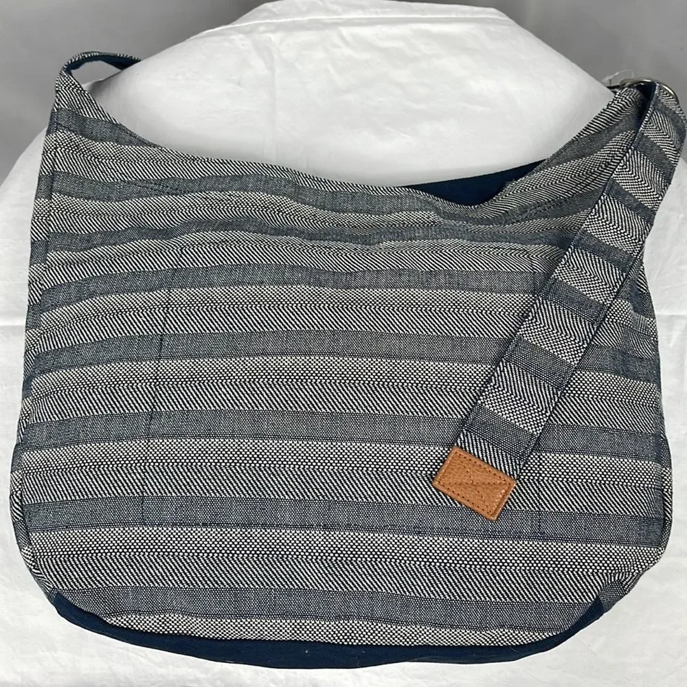 Thirty One Retro Metro Striped Hobo Messenger Crossbody Shoulder Bag Woven Purse